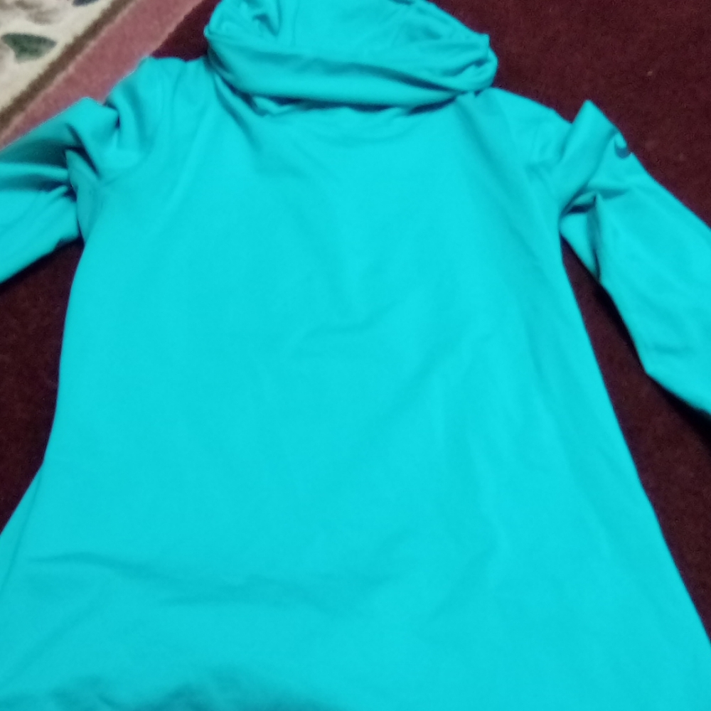Nike turtleneck sweatshirt turquoise color